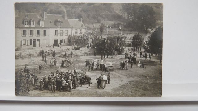 Aubusson : Concours 1909. Carte-photo du Champ de Foire. TBE. Rar...