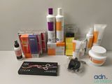 une photo montrant divers produits de beauté posés sur une table