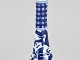 chinese blue and white vase with a dragon decoration