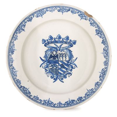 Assiette DE Service EN FAÏEnce Bleue ET Blanche, Manufacture…