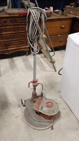 NILFISK 420 A – Monobrosse en l’état