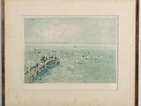 aquarelle encadrée représentant une jetée avec des bateaux et des personnes sur l'eau