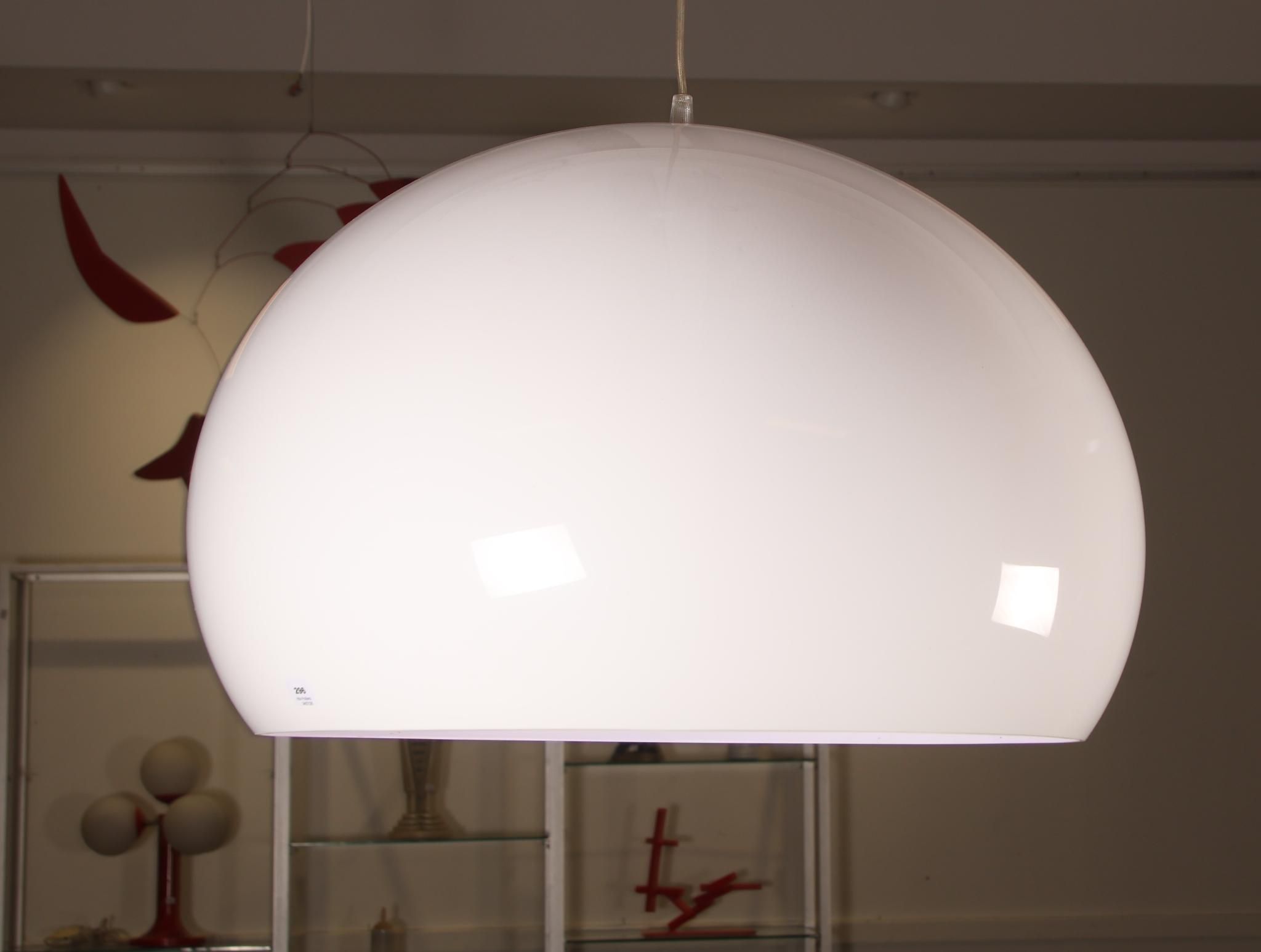 Suspension filain, abat jour abat en ABS blanc H. : 166 cm - diam. : 55 cm