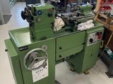 l'image d'une machine installée dans une pièce