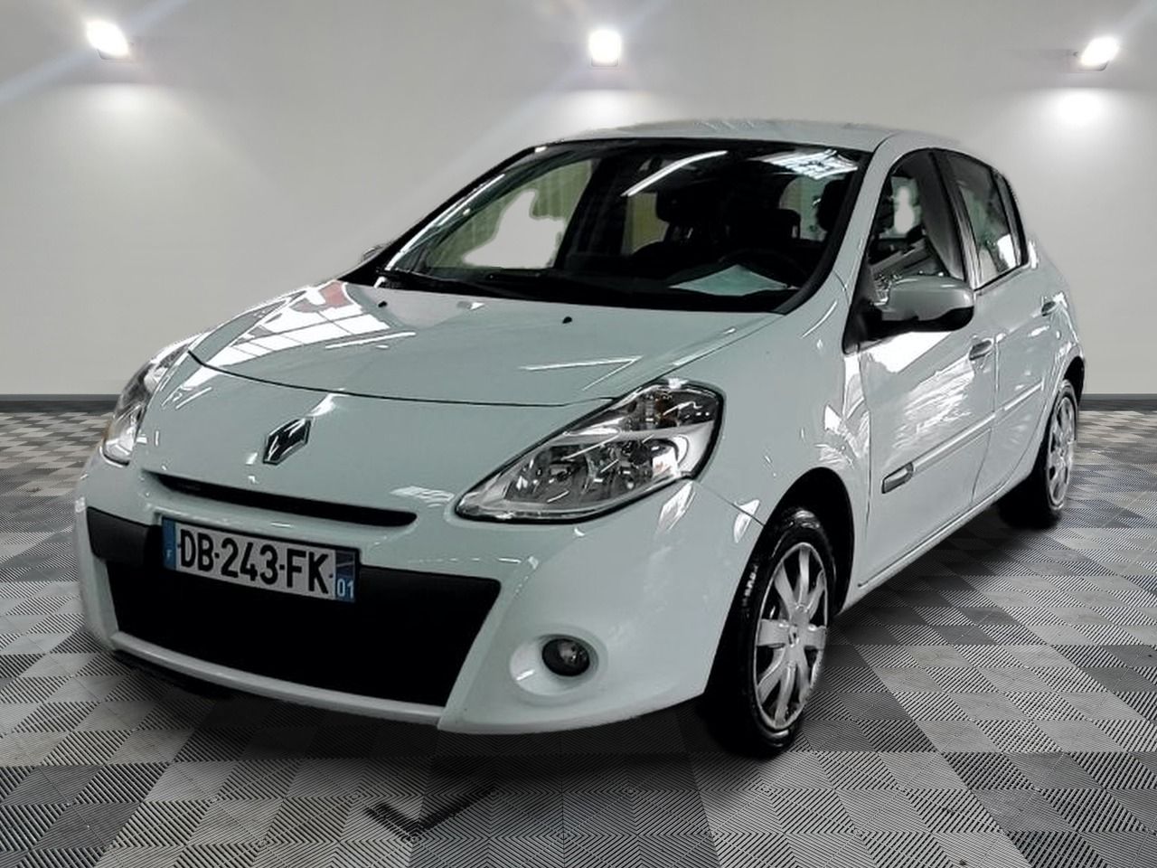 RENAULT - CLIO III DCI 75 ECO2 BUSINESS - GO - Mise en servi…