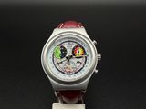 Montre Disney Mickey Mouse avec bracelet en cuir rouge et cadran Mickey Mouse