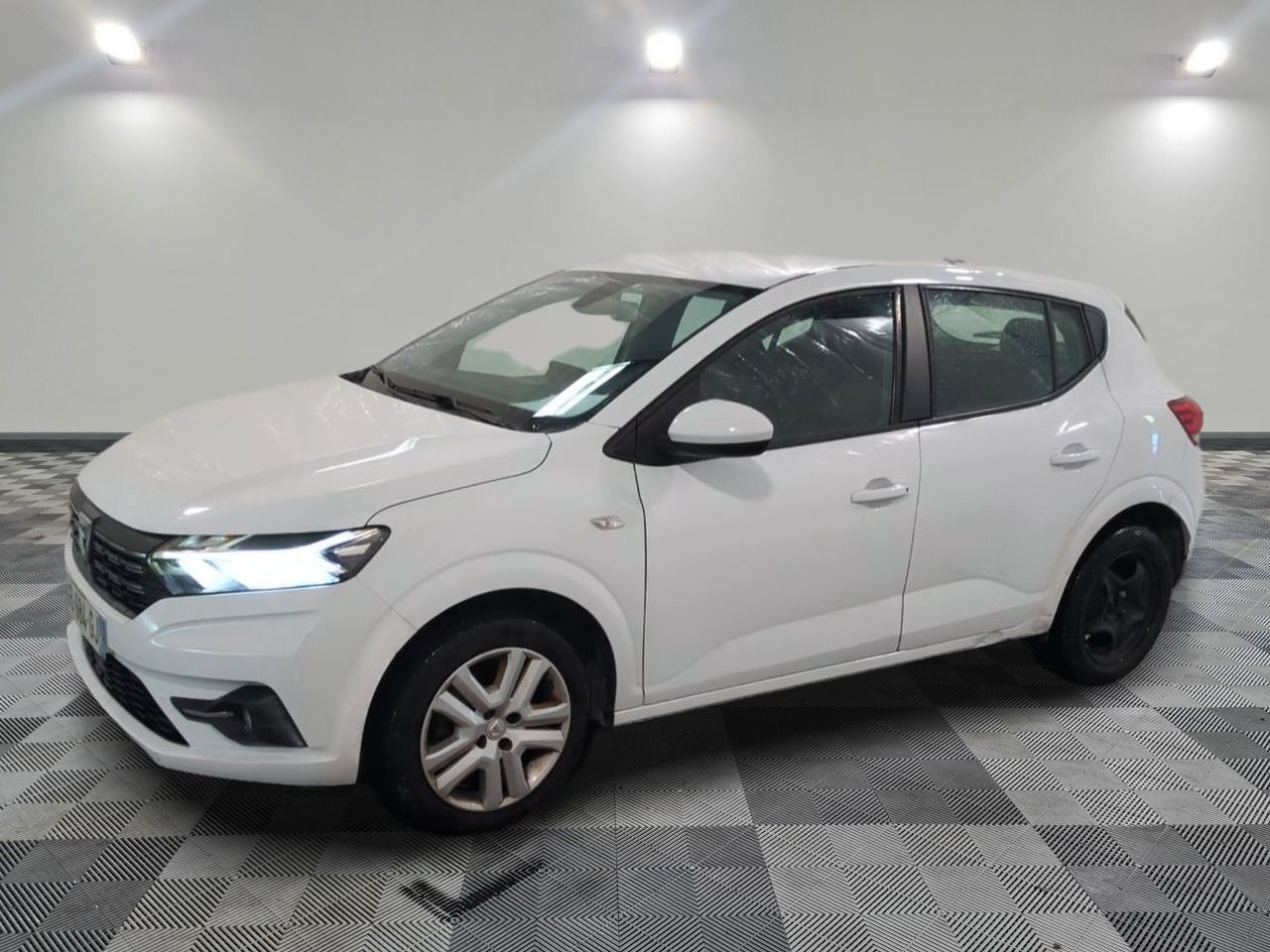 DACIA - SANDERO TCE 90 CVT CONFORT - ES - Mise en service: 1…