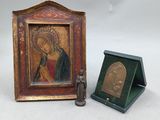 une image représentant une femme et une statue de Jésus