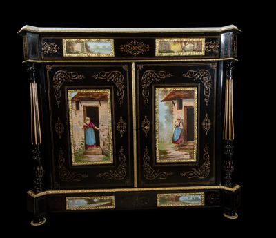 Armoire en bois laqué avec scènes pastorales - Ecole italien…