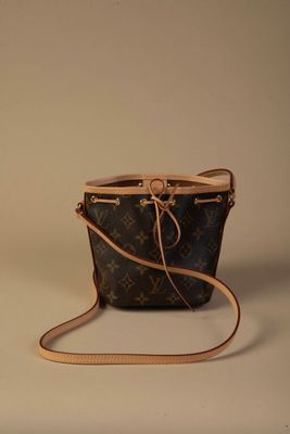 Sac seau Louis Vuitton avec bandoulière