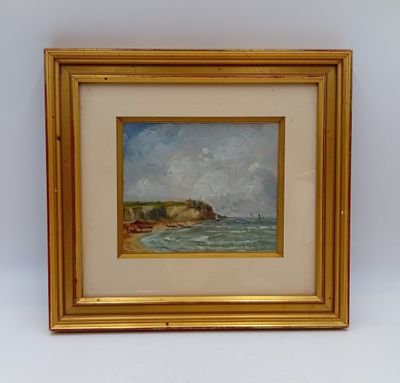 une peinture à l'huile représentant une scène de plage avec un bateau dans l'eau