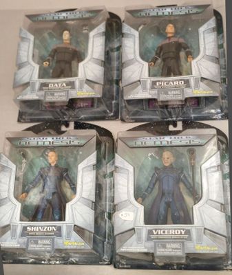 figurines Star trek Nemesis (boites un peu abimées)