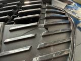 a close up of a grill grill with grill grates on it