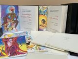 un grand nombre de livres posés sur une table