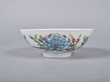 chinese blue and white porcelain bowl with flowers and leaves