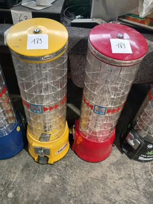 Deux distributeurs SALYSOL VENDU DANS L'ETAT - Photo 1