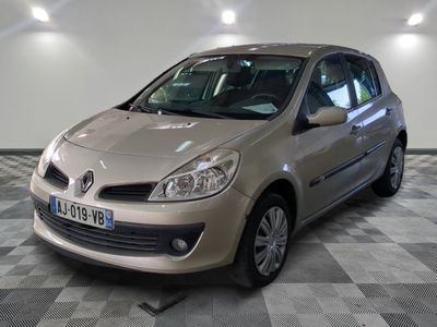 RENAULT - CLIO 1.2 16V 75 DYNAMIQUE - ES - Mise en service: …