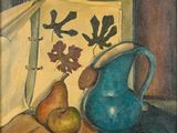 un tableau représentant une cruche bleue et une poire posées sur une table