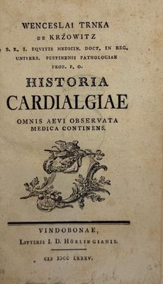 un vieux livre avec l'image d'un oiseau