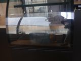 une photo d'une vitrine de boulangerie