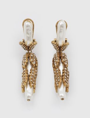 une paire de boucles d'oreilles en perles et or