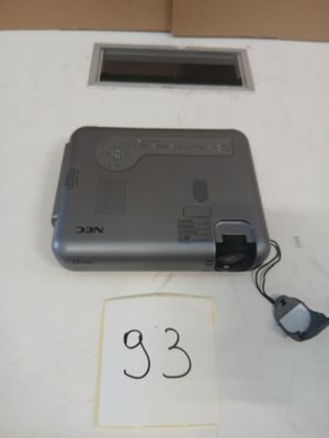 Vidéoprojecteur NEC compact destiné à un usage professionnel…