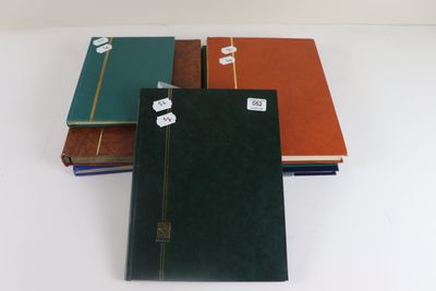 7 classeurs Monde Entier thémes divers,timbres neufs et obli…
