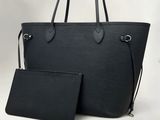 Sac fourre-tout Louis Vuitton en cuir noir avec pochette assortie