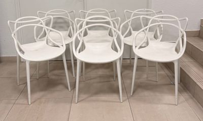 KARTELL-STARK, Suite de six chaises de jardin modèle Masters… - Photo 1