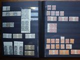 un livre avec beaucoup de timbres