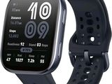 une image représentant une montre connectée avec un écran affichant les données GPS