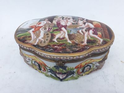 Capo di Monte boîte en porcelaine à décor en relief Vuclain … - Photo 1