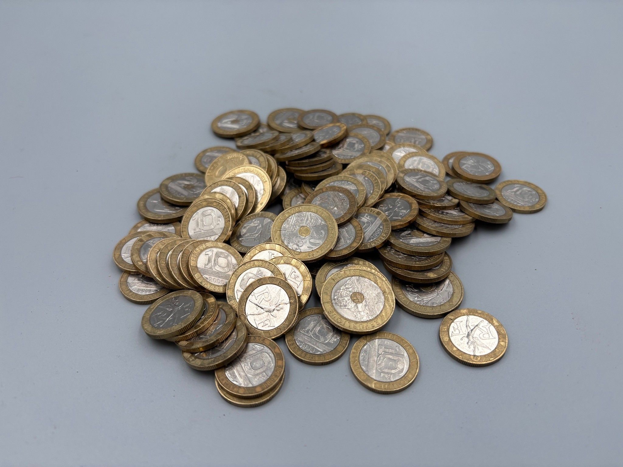 FRANCE Lot de pièces en métal XXème siècle comprenant 10 fra…