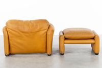 Vico Magistretti (1920–2006) « Maralunga », un fauteuil et u… (photo 5)