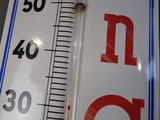 a thermometer with the word no on it