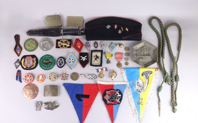Insigne Vintage 11e Régiment De Cuirassiers - Pièce Rare De Collection Militaire