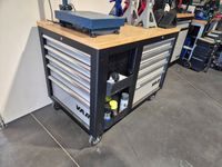 Lot de 2 servantes d’atelier et leurs contenus en visserie e… (photo 2)