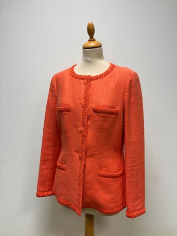 Georges RECH – Veste en lin et coton saumoné, 4 boutons. Bon état...