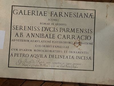 une affiche accrochée au mur indiquant que ce n'est pas à vendre