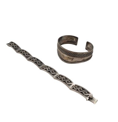 an image of a bracelet and a ring on a white background