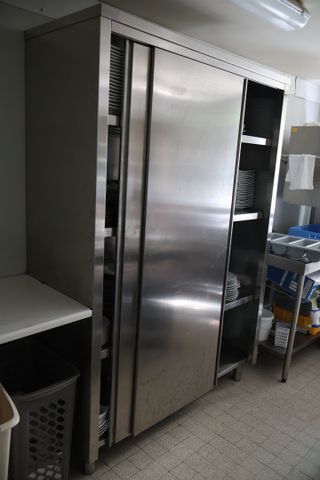 Placard neutre inox deux portes coulissantes