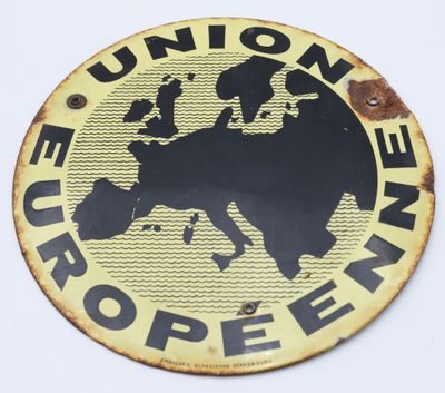 a sign that says union europe on the front of it