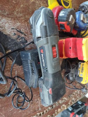 many tools that are sitting on the floor