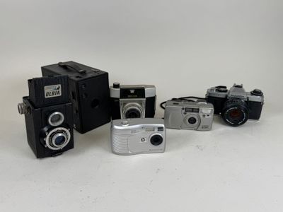 Lot photographique comprenant : - Photo 1