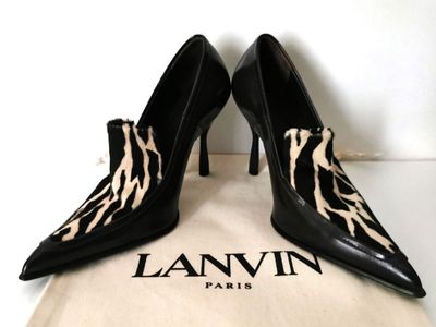 Lanvin Escarpins en cuir et "poulain" de couleur prune avec motif zèbr