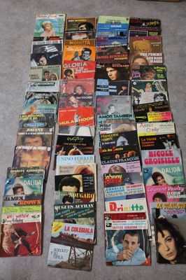 LOT DE VINYLES 45 TOURS Thématique : Variété française