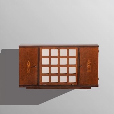 un buffet Art déco à deux portes et deux tiroirs