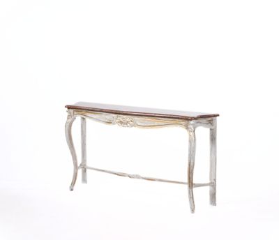 une image représentant une table blanche avec un plateau en bois sur fond blanc