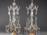paire de chandeliers en cristal et en laiton
