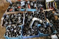 16 cartons raccords, coudes, vannes de piscine (photo 4)